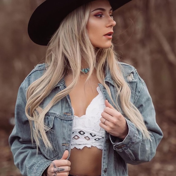 Tops - New White Scallop Bralette Boho Bra